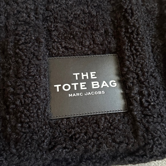 Black Sherpa March Jacobs The Tote Bag - Picture 4 of 6